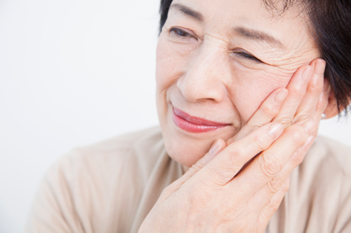 入れ歯が合わなくなるのはなぜ？ 